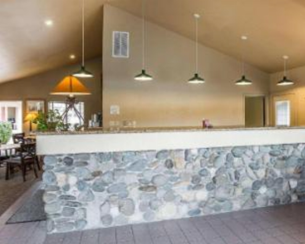 Quality Inn & Suites Minden Image 12