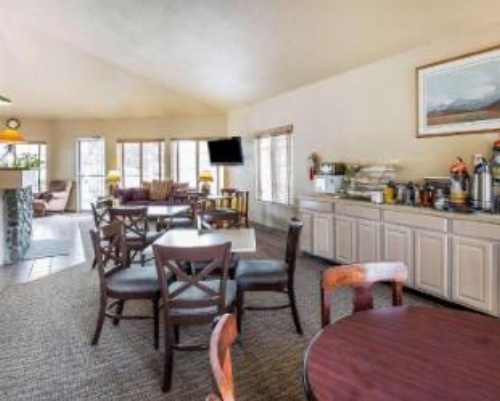 Quality Inn & Suites Minden image 2
